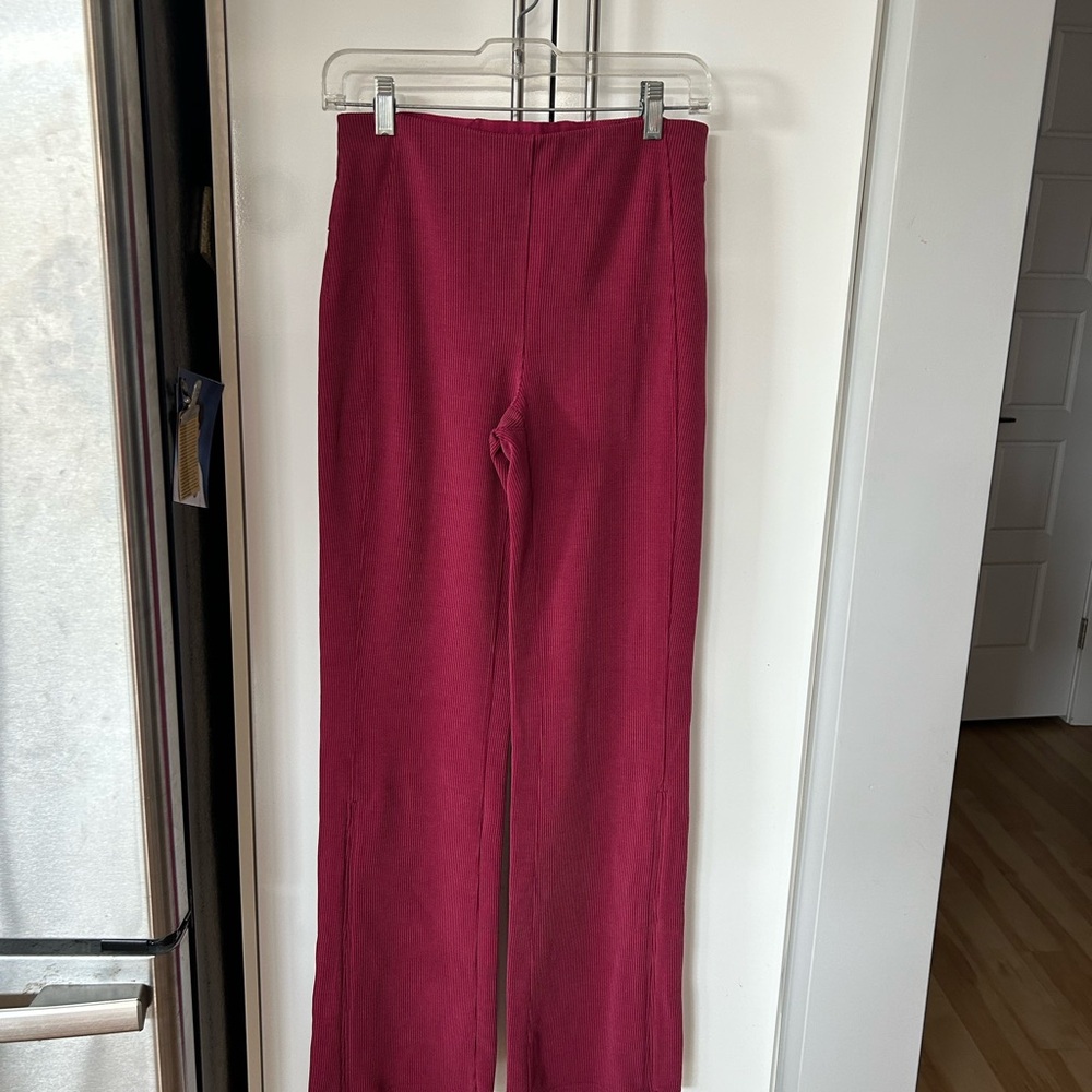 lululemon athletica “Pomegranate” size 6 pants
